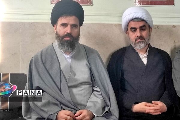 برگزاری طرح لاله‌های روشن در هنرستان دخترانه پردیس
