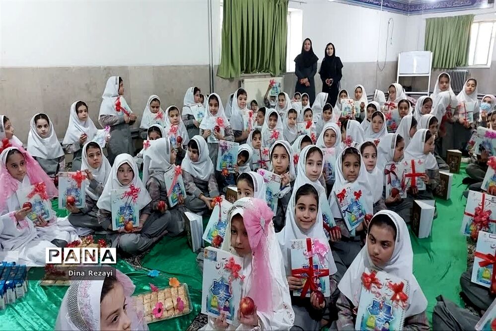 جشن آموزش سی‌‌ وسه روزه قرآن‌کریم درآموزشگاه الله‌اکبر اسلامشهر