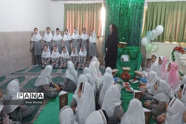 جشن آموزش سی‌‌ وسه روزه قرآن‌کریم درآموزشگاه الله‌اکبر اسلامشهر