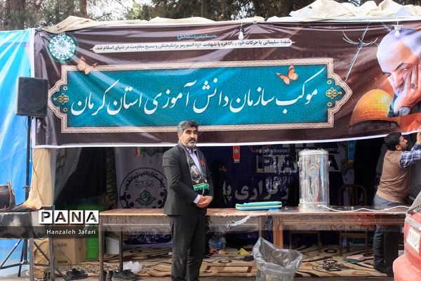 حال و هوای گلزار شهدا کرمان در چهارمین سالگرد شهادت حاج قاسم سلیمانی