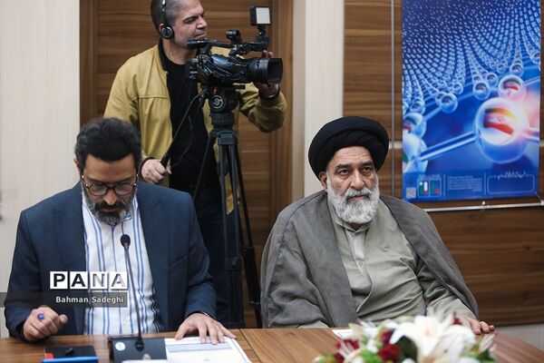 نشست خبری رئیس ستاد بزرگداشت هفته مقام زن و روز مادر