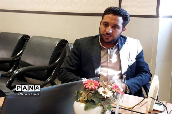 جلسه مسئولان سازمان‌های دانش‌آموزی مناطق 59 گانه فارس