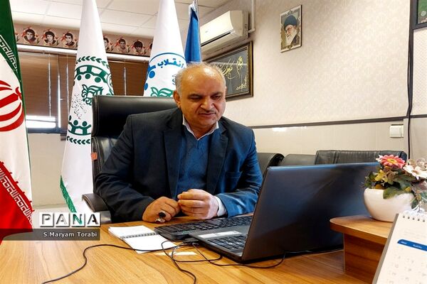 جلسه مسئولان سازمان‌های دانش‌آموزی مناطق 59 گانه فارس