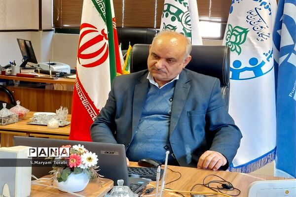 جلسه مسئولان سازمان‌های دانش‌آموزی مناطق 59 گانه فارس
