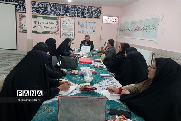 بازدید از فعالیت‌های فراگیر پرورشی در مدارس شهرستان فیروزکوه