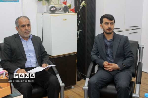 کارگروه هماهنگی آیین نامه پیشنهادی لباس فرم دانش‌آموزی استان بوشهر