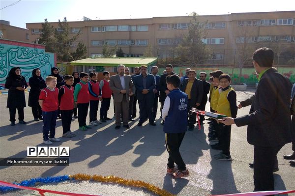 آیین کلنگ زنی زمین چمن مصنوعی دبیرستان سرآمد ناصر مشهد