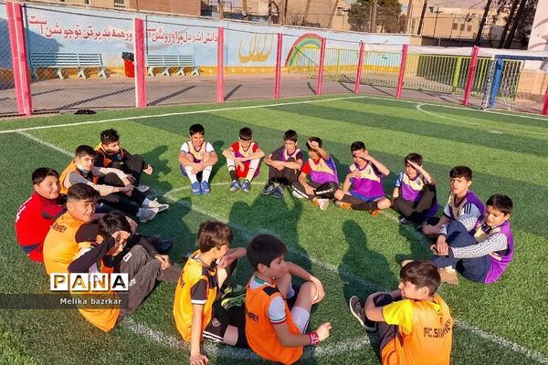 مراسم افتتاحیه زمین چمن مصنوعی آموزشگاه شهید باقری ناحیه دو شهرری