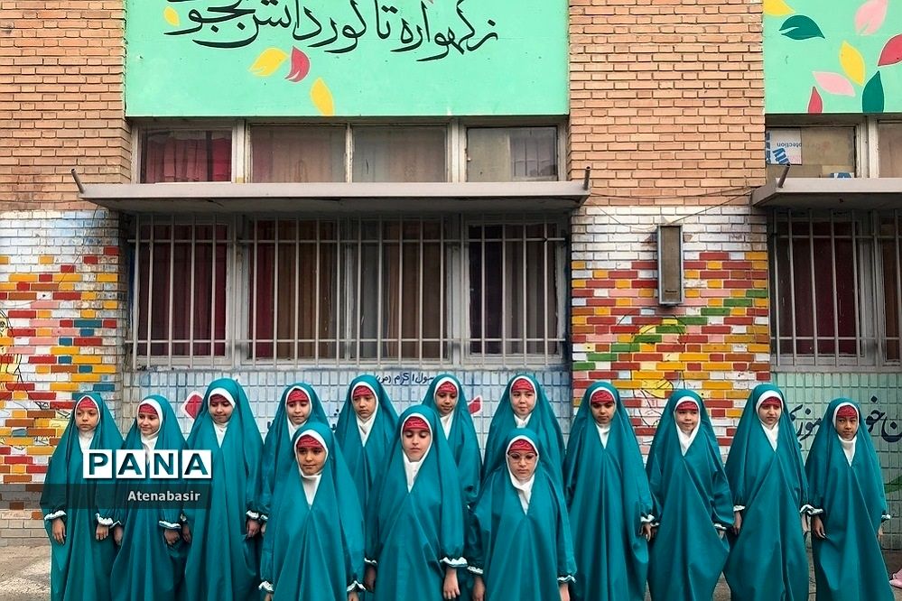 مراسم گرامیداشت روز مادر و سالگرد شهادت سردار سلیمانی در ناحیه دو شهرری