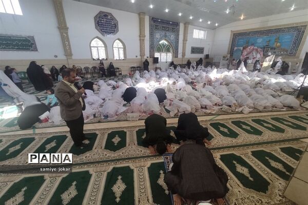 جشن عبادت دانش‌آموزان دختر شهرستان سروستان