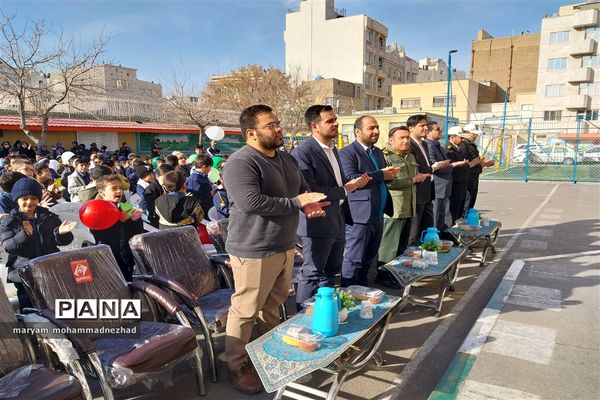 آیین نواختن زنگ مقاومت در مدارس ابتدایی خراسان رضوی