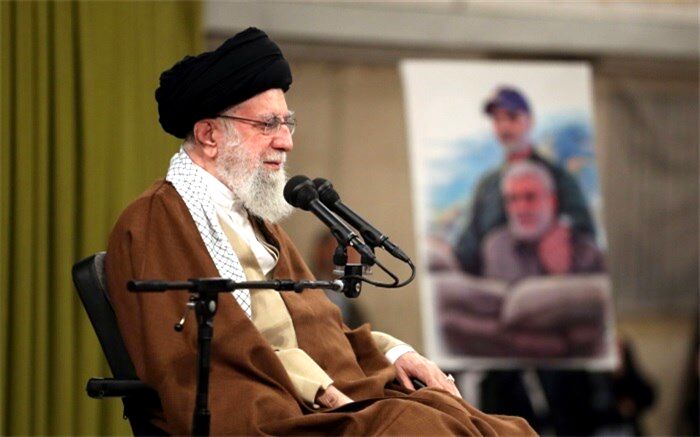 هرکس با انتخابات مخالفت کند با جمهوری اسلامی و اسلام مخالفت کرده است