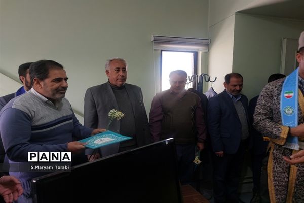 نکوداشت هفته گزینش توسط دانش‌آموزان پیشتاز سازمان دانش‌آموزی فارس