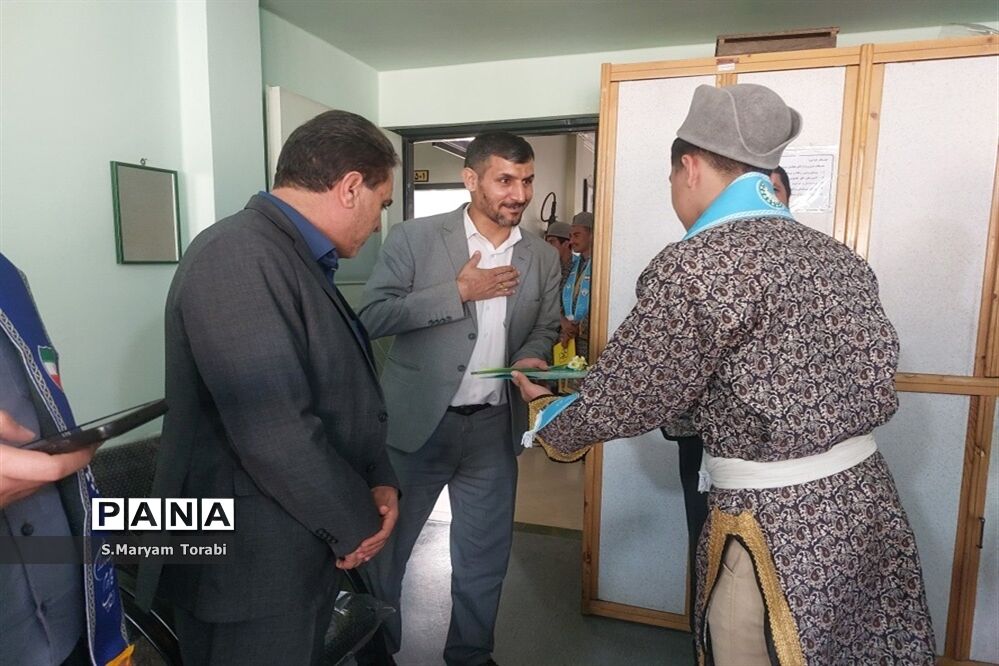 نکوداشت هفته گزینش توسط دانش‌آموزان پیشتاز سازمان دانش‌آموزی فارس