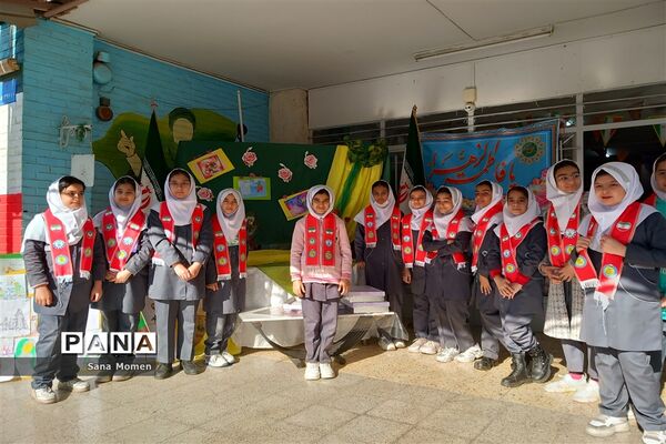 مراسم بزرگداشت میلاد باسعادت حضرت فاطمه (س)دردبستان افشارنژاد۲