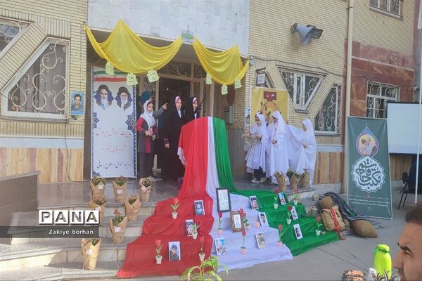 برگزاری آیین نواختن زنگ مقاومت و ایثار در شهرستان بجنورد