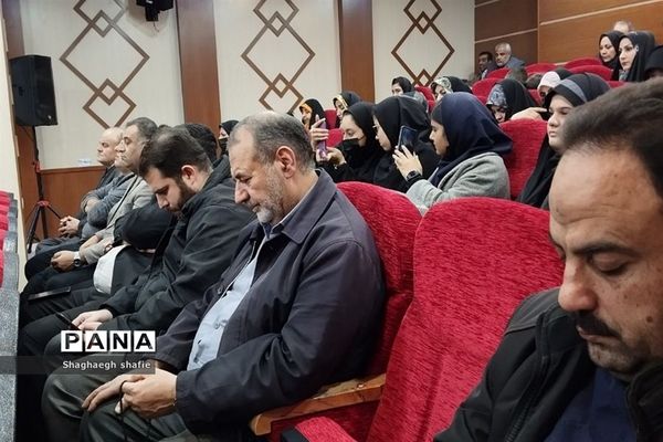 نشست نخبگان و فعالان فرهنگی در قرچک