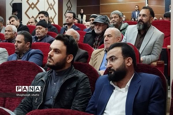 نشست نخبگان و فعالان فرهنگی در قرچک