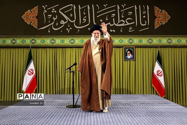 دیدار مداحان و شاعران اهل بیت‌(ع) با رهبر معظم انقلاب
