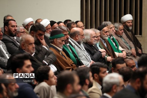 دیدار مداحان و شاعران اهل بیت‌(ع) با رهبر معظم انقلاب