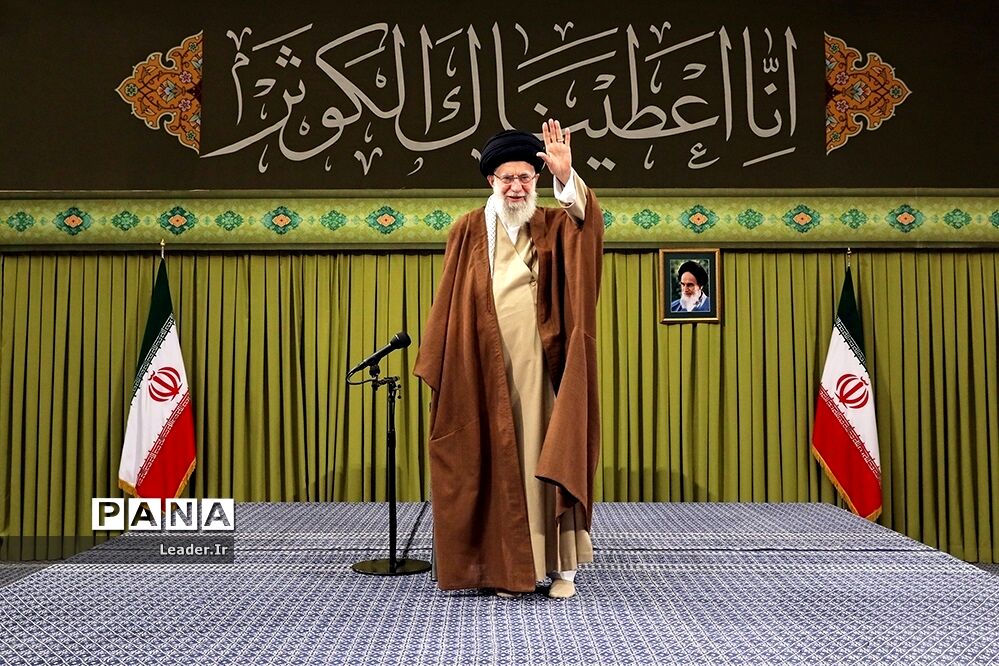 دیدار مداحان و شاعران اهل بیت‌(ع) با رهبر معظم انقلاب