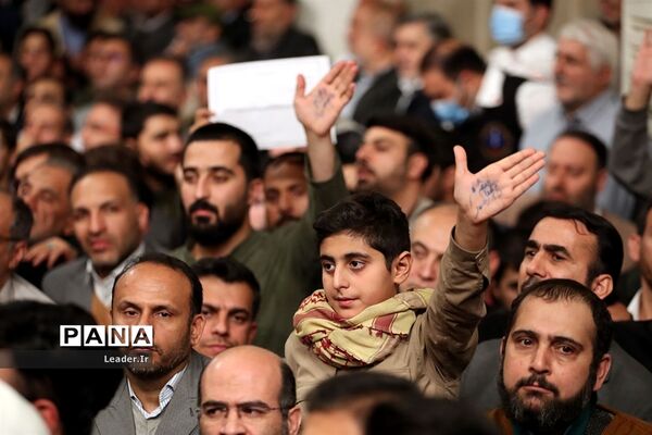 دیدار مداحان و شاعران اهل بیت‌(ع) با رهبر معظم انقلاب
