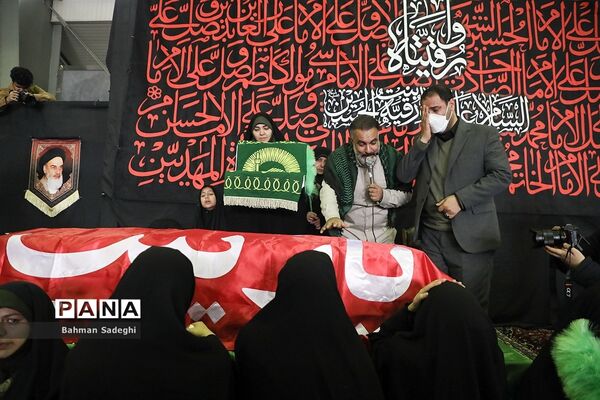 تشییع پیکر شهیده فائزه رحیمی در پردیس نسیبه دانشگاه فرهنگیان
