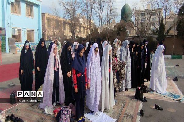 اجرای طرح مدرسه، پایگاه مسجد محله در مدرسه پنجم مهر مشهد