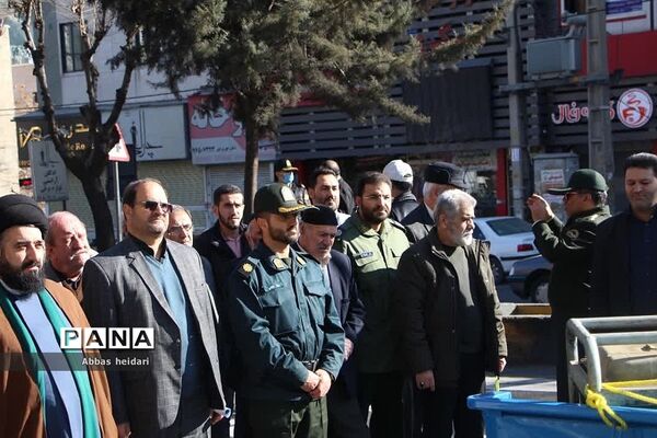 راهپیمایی مردم رودهن در محکومیت جنایت تروریستی گلزار شهدای کرمان