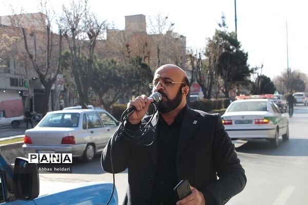 راهپیمایی مردم رودهن در محکومیت جنایت تروریستی گلزار شهدای کرمان