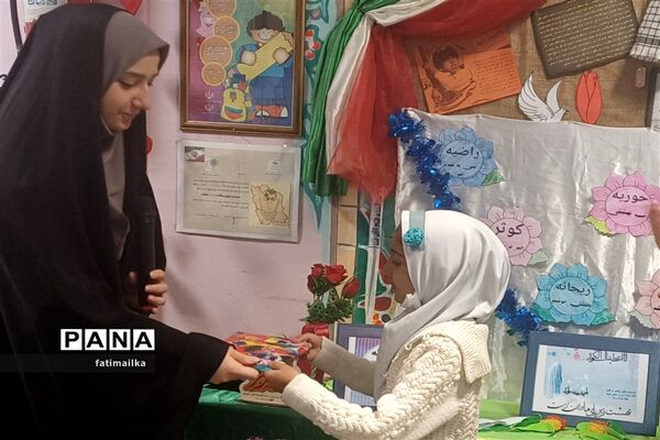 جشن ولادت حضرت فاطمه‌زهرا ( س) در مدارس شهرستان فیروزکوه