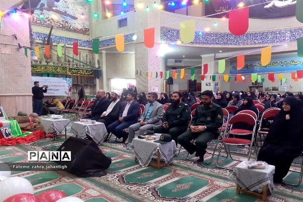 تقدیر و یادبود از خانواده های شهید در مسجد سرچشمه شهرستان پیشوا