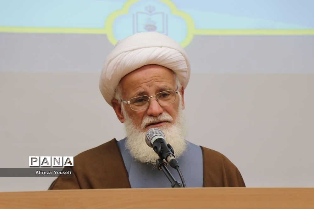 نشست علمی «منزلت حضرت زهرا(س) از نگاه امام خمینی(ره)» در قم