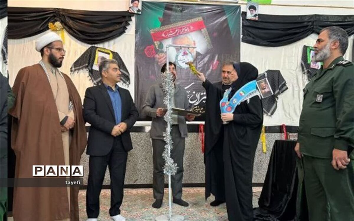 همایش دختران حاج قاسم و نواخته شدن زنگ مقاومت در چناران