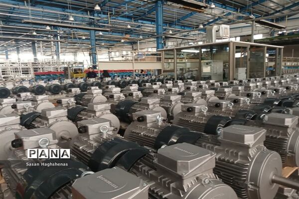 بازدید وزیر صنعت،معدن و تجارت از واحدهای صنعتی اسلامشهر