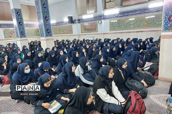 جهاد تبیین در دبیرستان شاهد ندای فاطمه( س) ناحیه دو شهرری