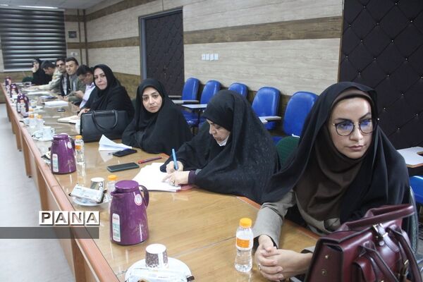 نشست مشترک معاون پرورشی و فرهنگی اداره کل آموزش و پرورش استان بوشهر با تیم بازرسی ستاد مبارزه با مواد مخدر کشور
