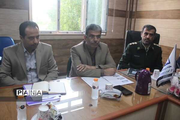 نشست مشترک معاون پرورشی و فرهنگی اداره کل آموزش و پرورش استان بوشهر با تیم بازرسی ستاد مبارزه با مواد مخدر کشور