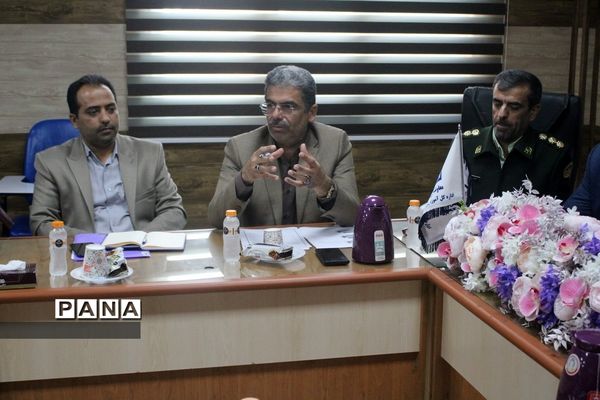 نشست مشترک معاون پرورشی و فرهنگی اداره کل آموزش و پرورش استان بوشهر با تیم بازرسی ستاد مبارزه با مواد مخدر کشور