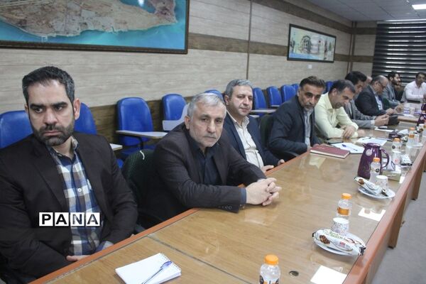 نشست مشترک معاون پرورشی و فرهنگی اداره کل آموزش و پرورش استان بوشهر با تیم بازرسی ستاد مبارزه با مواد مخدر کشور