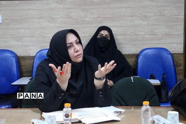 نشست مشترک معاون پرورشی و فرهنگی اداره کل آموزش و پرورش استان بوشهر با تیم بازرسی ستاد مبارزه با مواد مخدر کشور