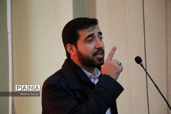 همایش فعالان فرهنگی، سیاسی و اجتماعی در قرچک