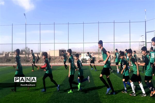 افتتاحیه ی چمن مصنوعی روستای ارغا ی خلیل اباد
