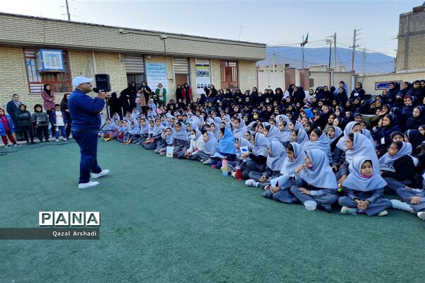 جشن میلاد حضرت زهرا(س) در دبستان های ناحیه 3 شیراز