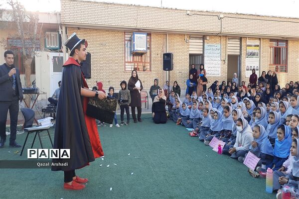 جشن میلاد حضرت زهرا(س) در دبستان های ناحیه 3 شیراز