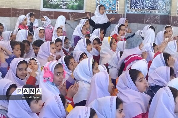 جشن میلاد حضرت زهرا(س) در دبستان های ناحیه 3 شیراز