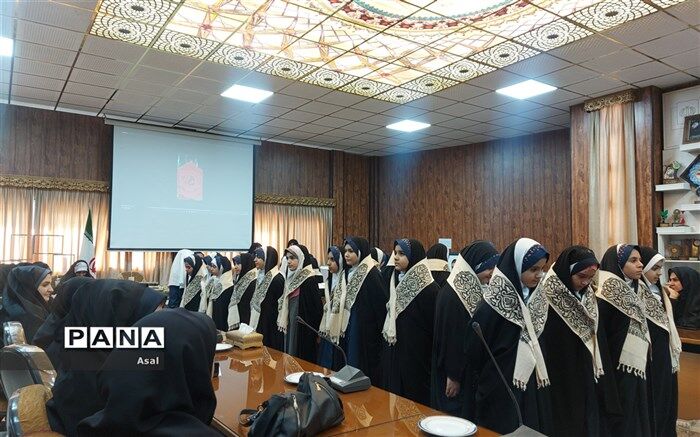 مراسم میلاد حضرت فاطمه(س)  و روز مادر در آموزش وپرورش ناحیه ۴ اصفهان/فیلم