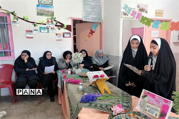 بزرگداشت سردار دل ها و جشن میلاد حضرت فاطمه(س) در دبستان حضرت زینب