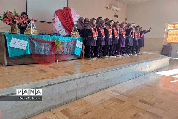جشن میلاد حضرت زهرا(س) در دبستان معارف 6 ناحیه 3