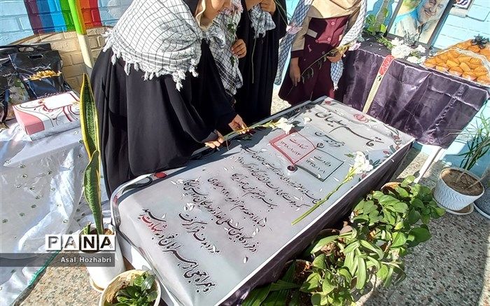 تجمع بزرگ دختران و پسران حاج قاسم در شهرستان زرقان/فیلم